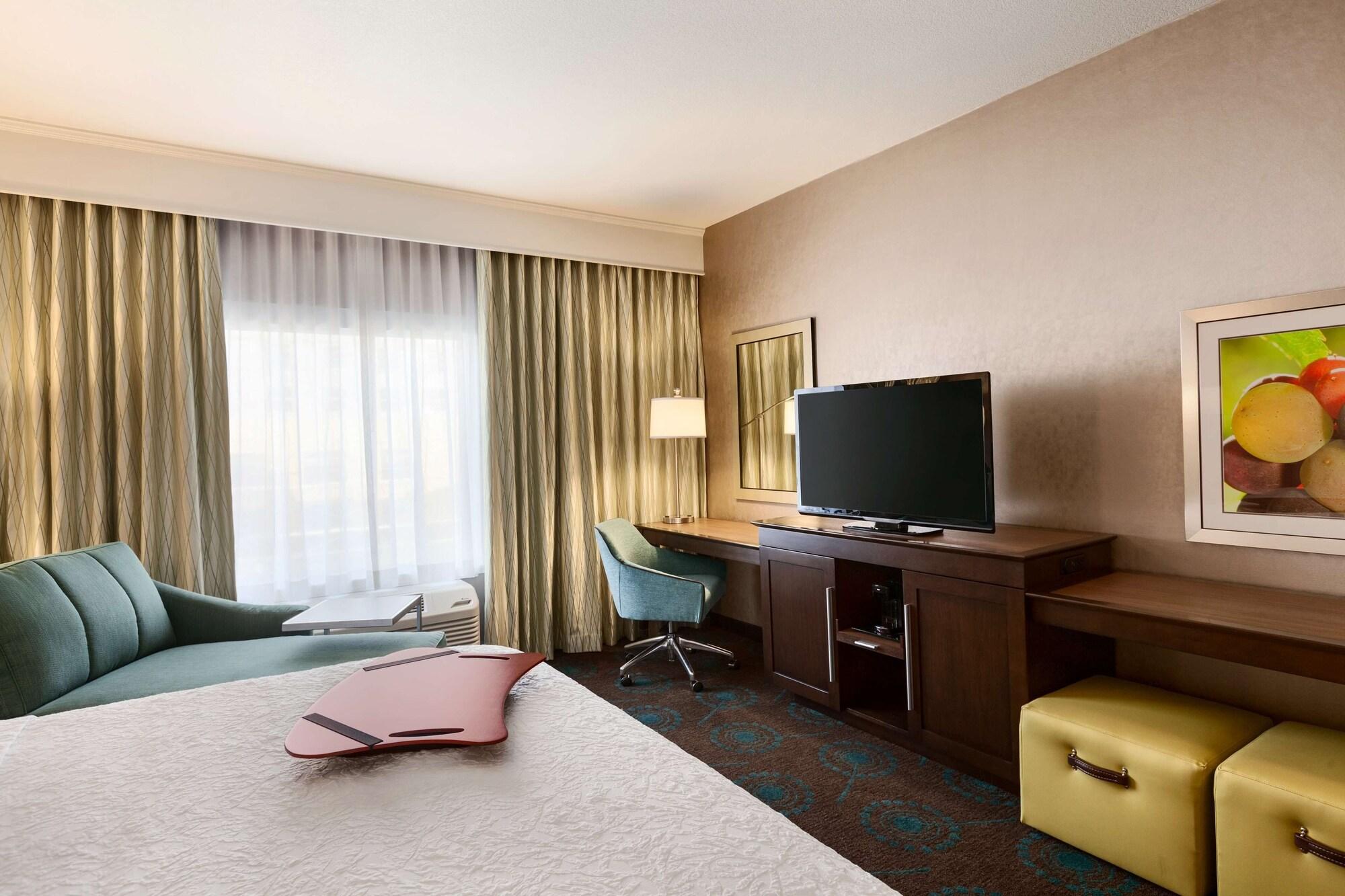 Hampton Inn & Suites Portland/Hillsboro-Evergreen Park Exterior foto