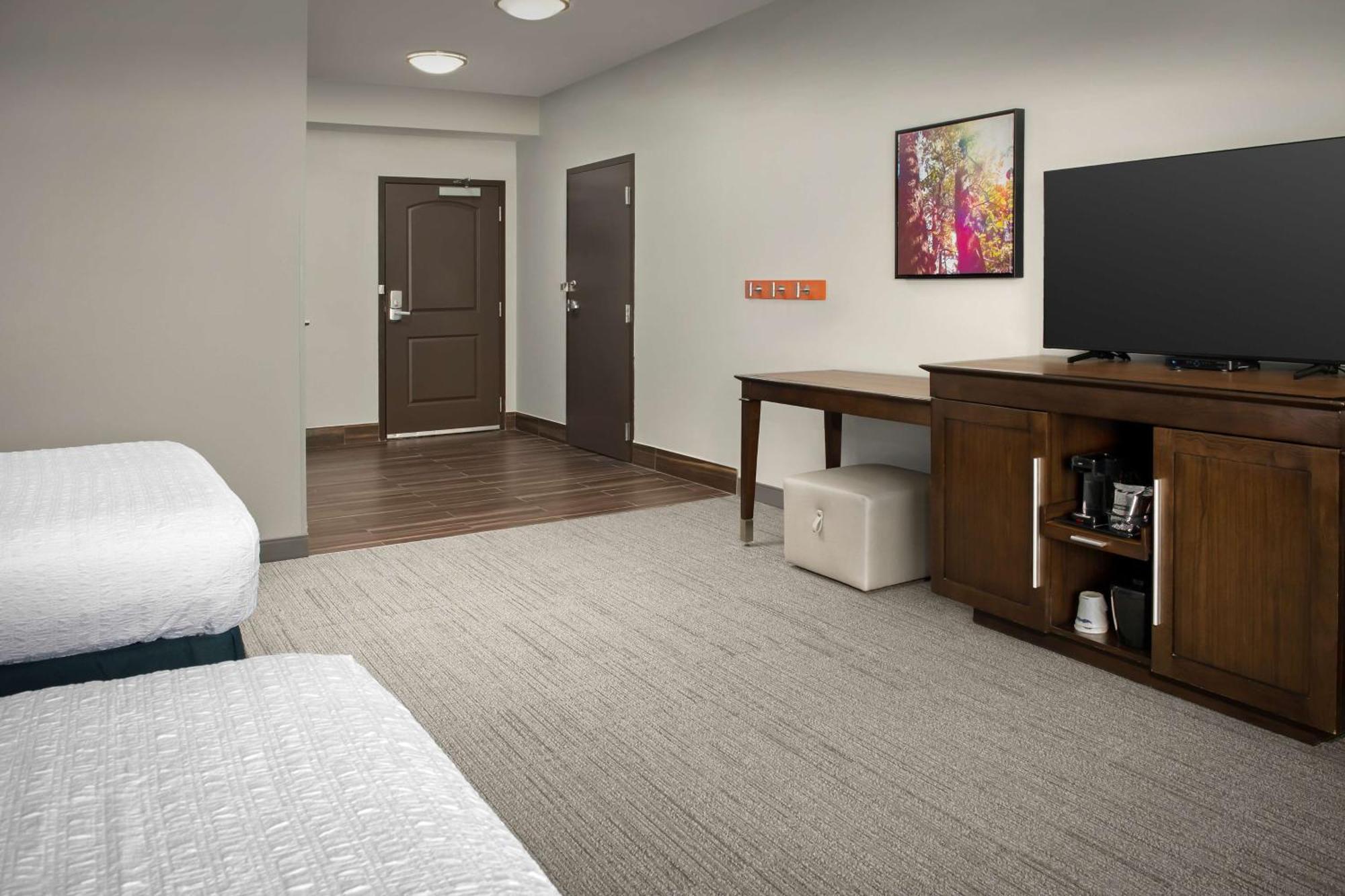 Hampton Inn & Suites Portland/Hillsboro-Evergreen Park Exterior foto